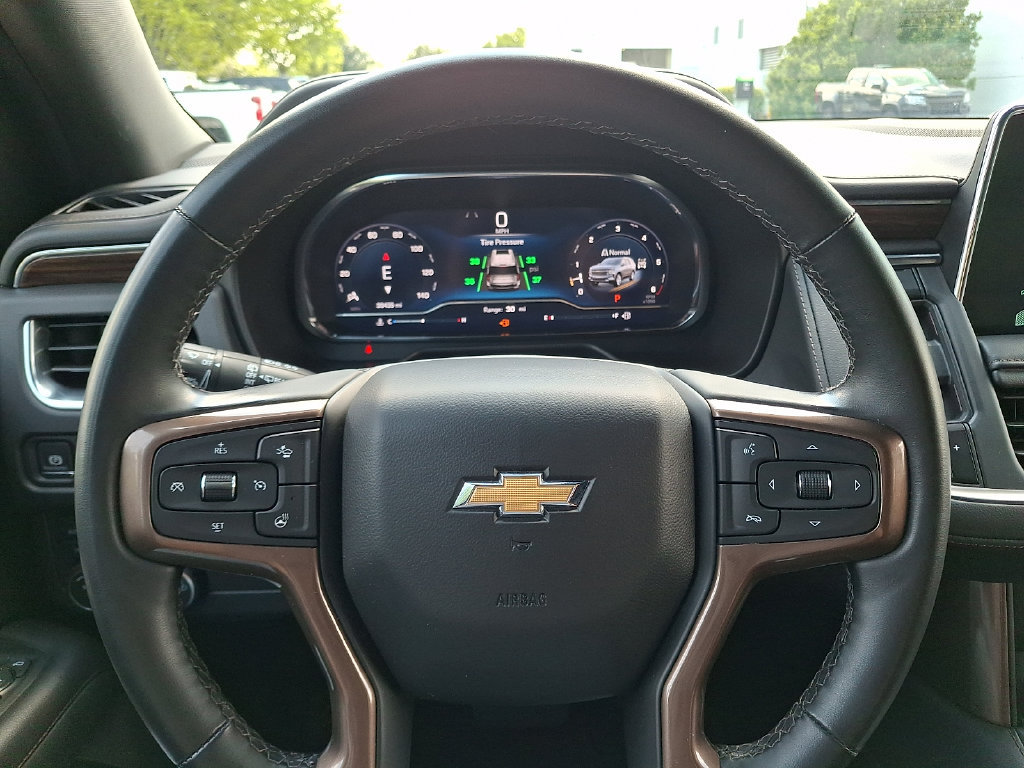 Used 2024 Chevrolet Tahoe High Country AWD/4WD image 18