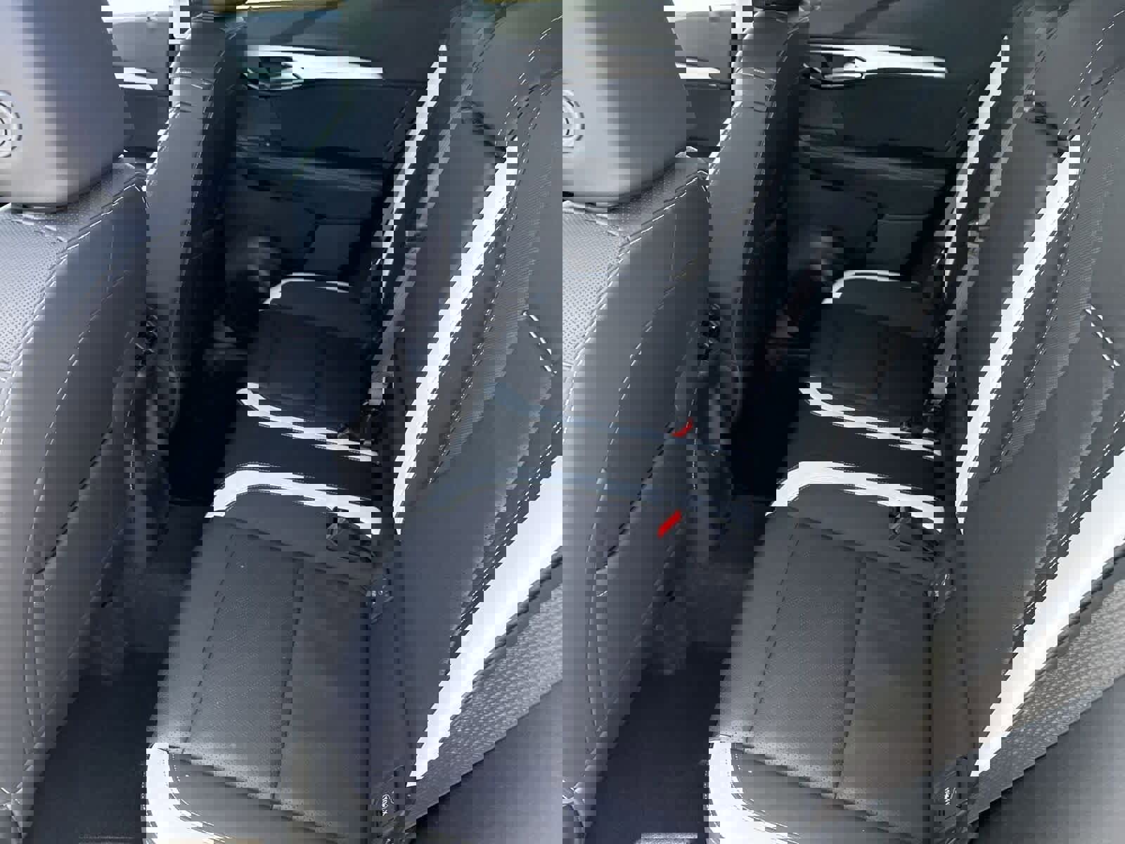 Used 2025 Buick Envision Sport Touring image 14