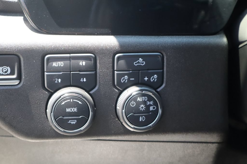 Used 2024 Chevrolet Silverado 1500 RST w/ Convenience Package II AWD/4WD image 31
