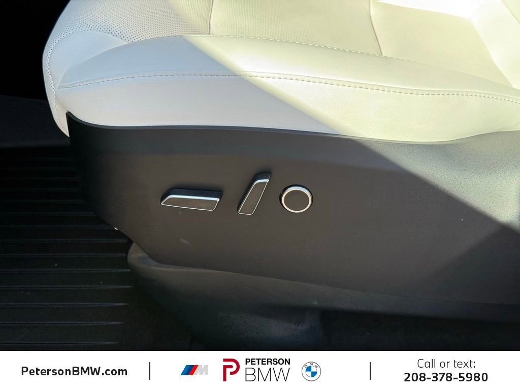 Used 2024 Tesla Model X image 16