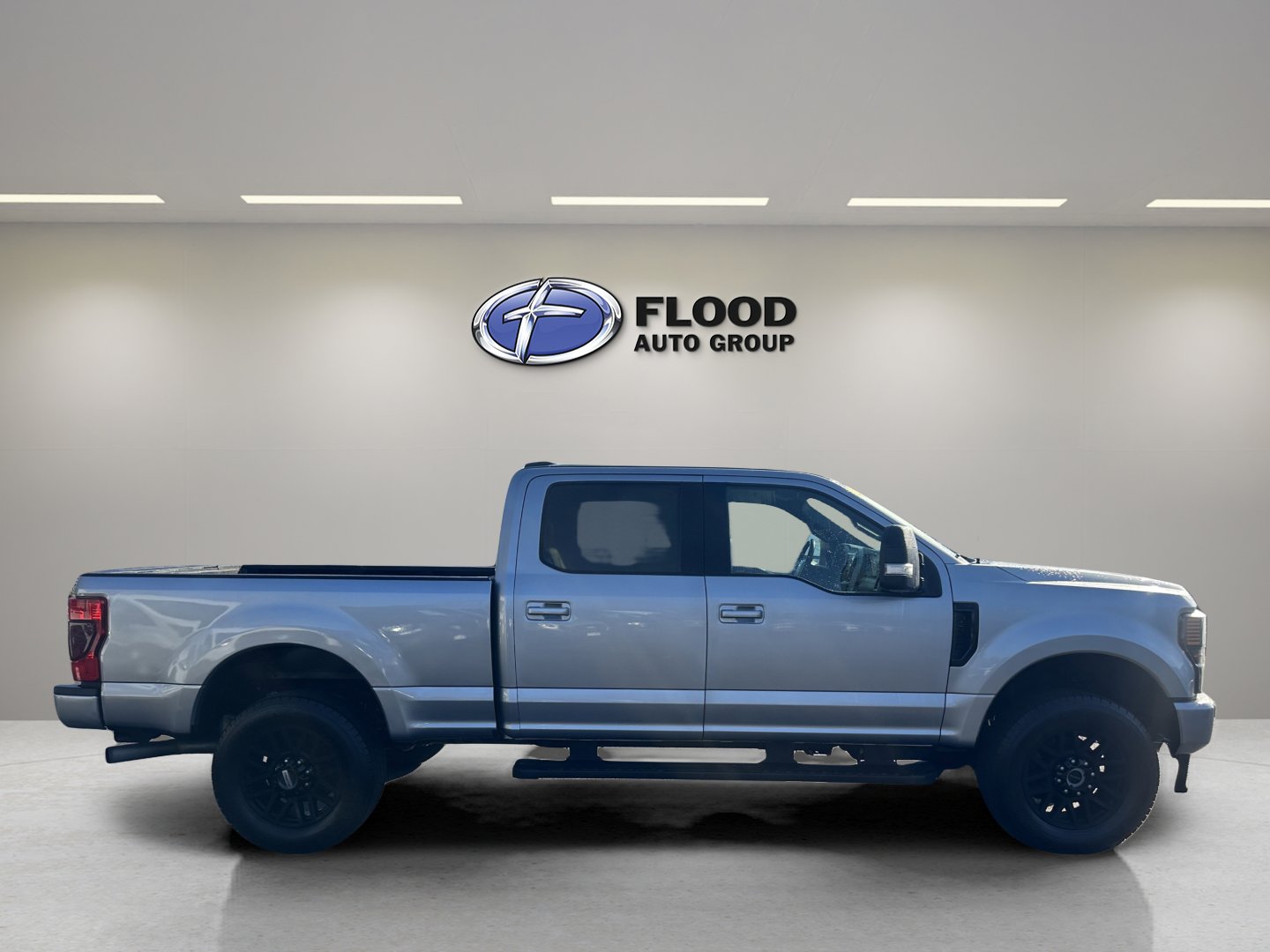 Used 2022 Ford F350 Lariat w/ Black Appearance Package AWD/4WD image 4