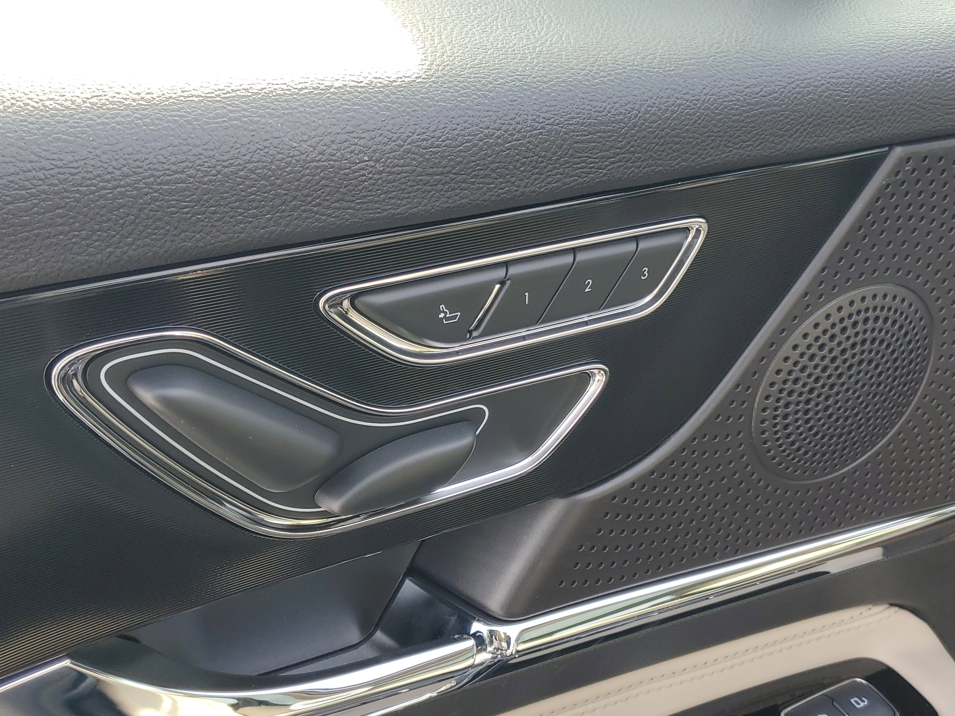 New 2026 Lincoln Corsair Premiere image 9