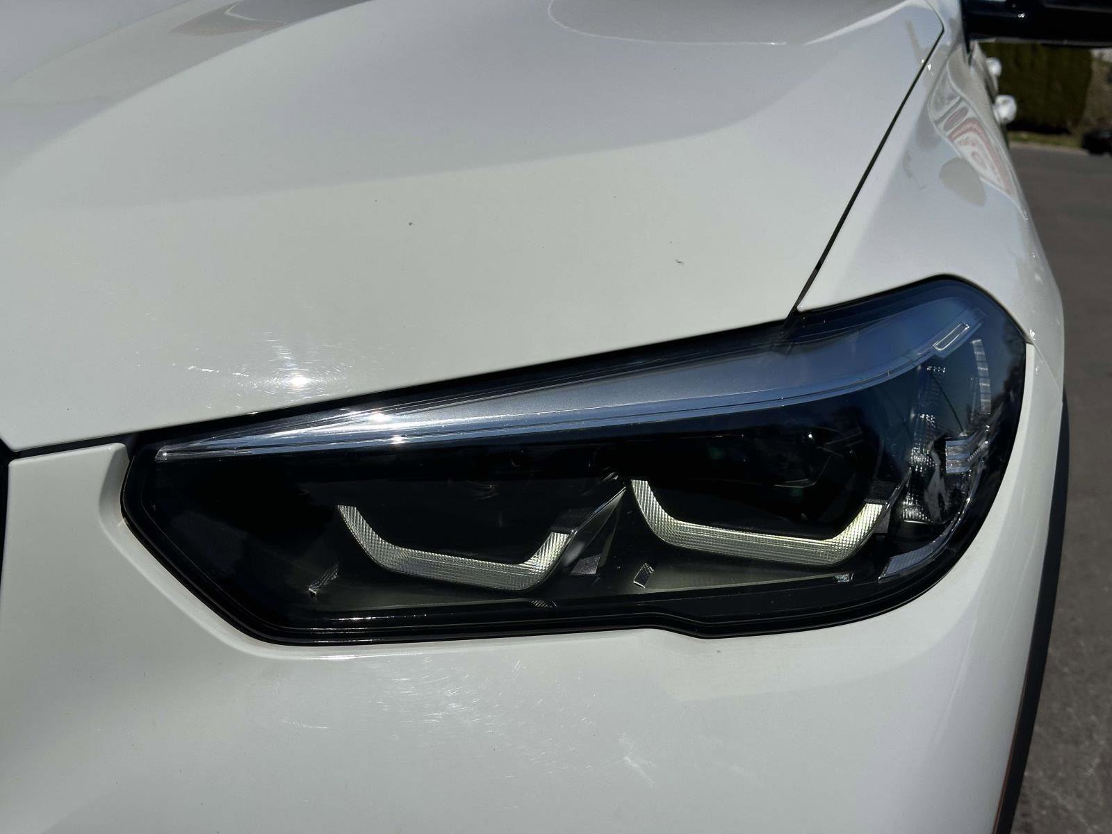 Used 2022 BMW X5 xDrive40i w/ Premium Package AWD/4WD image 9