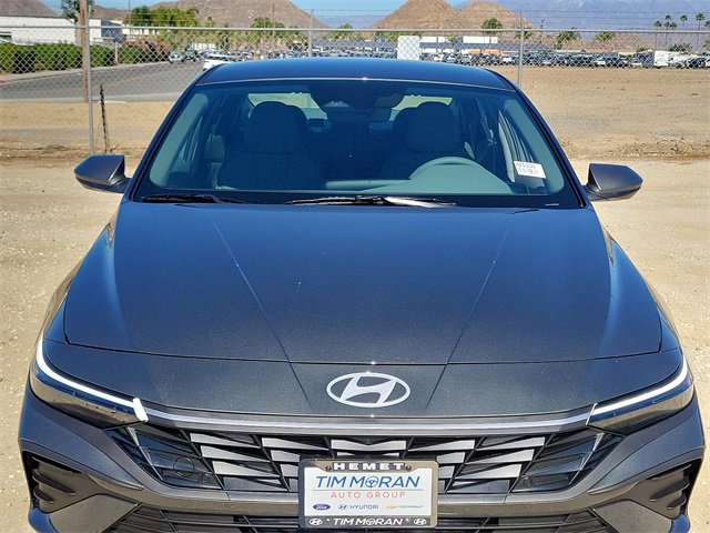 New 2025 Hyundai Elantra SE image 21