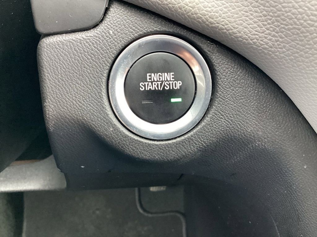 Used 2023 Chevrolet Equinox LT AWD/4WD image 25