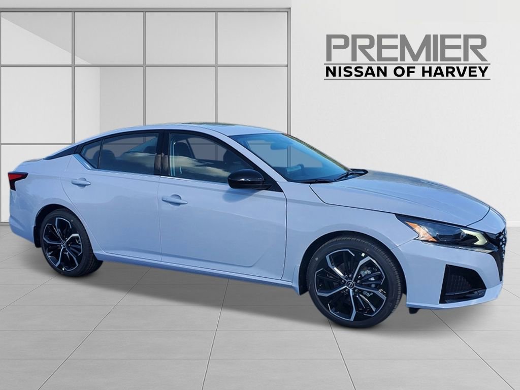 New 2025 Nissan Altima 2.5 SR w/ SR Premium Package image 2