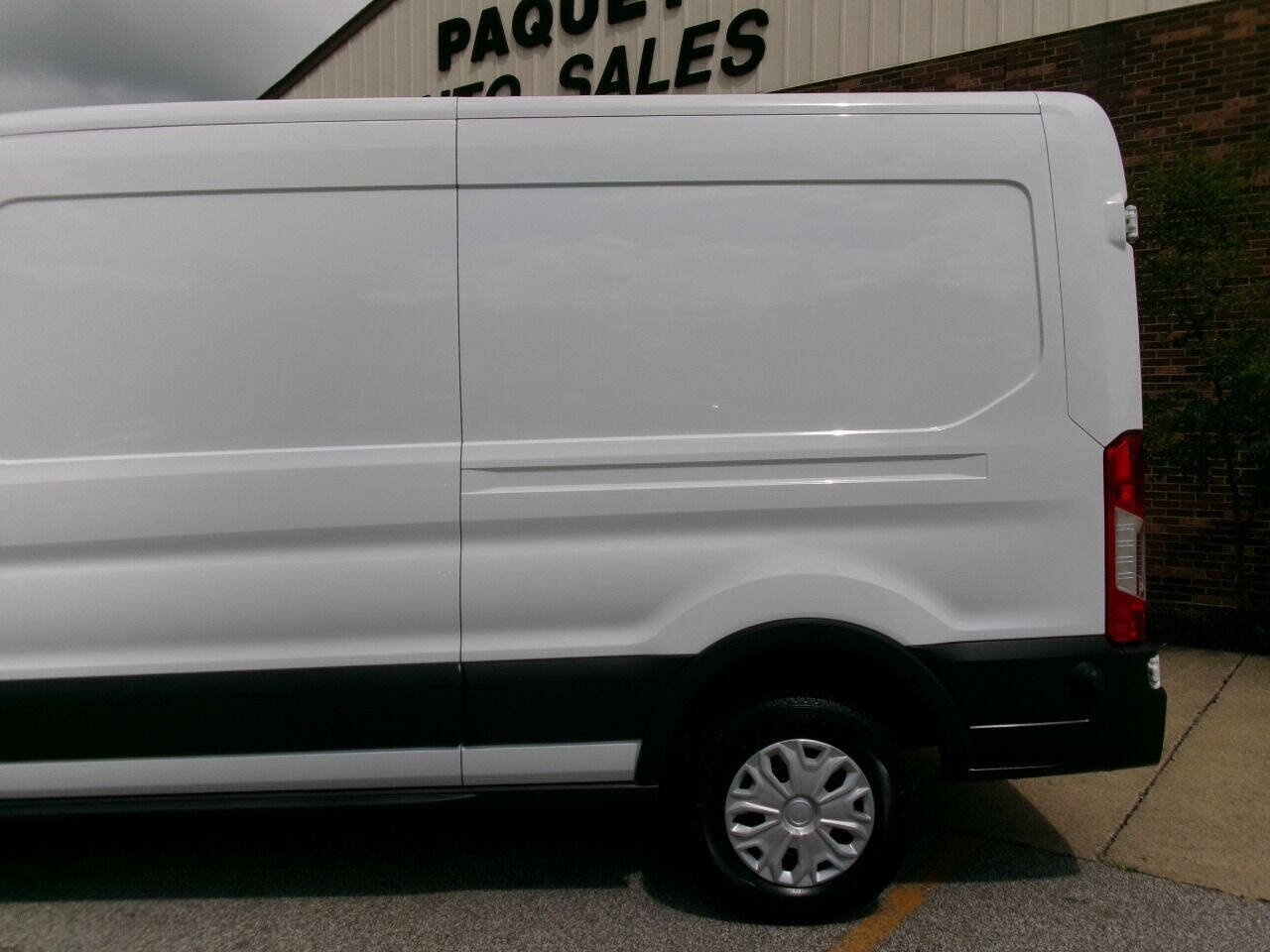Used 2017 Ford Transit 350 148 Medium Roof w/ Exterior Upgrade Package image 4