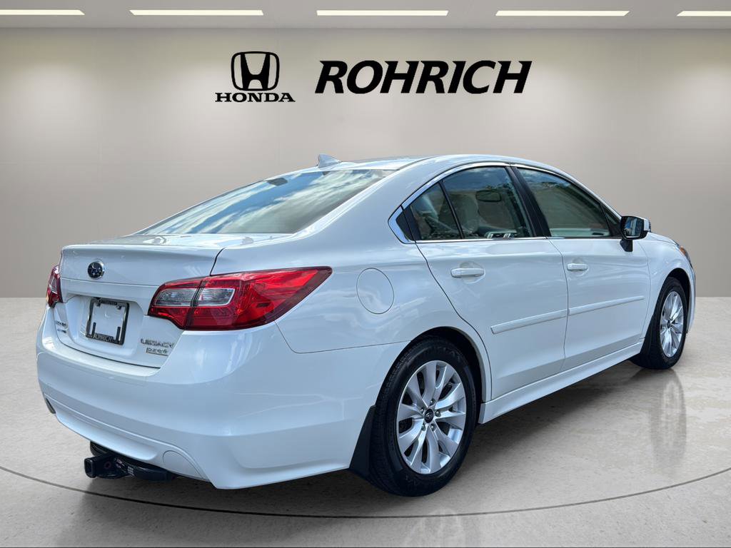 Used 2017 Subaru Legacy 2.5i Premium w/ Moonroof Package AWD/4WD image 6