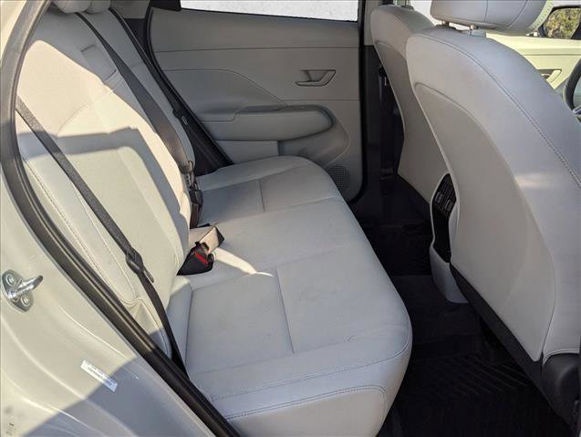 Certified 2025 Hyundai Kona SEL image 18