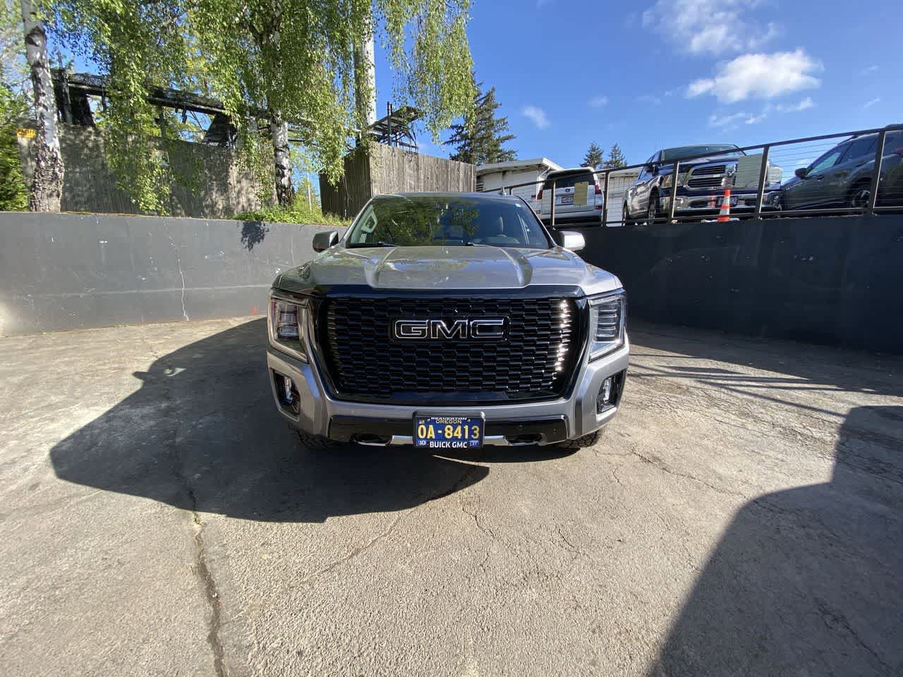 Used 2021 GMC Yukon AT4 AWD/4WD image 9