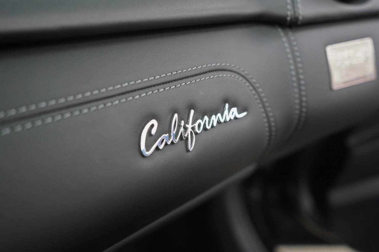 Used 2011 Ferrari California Base 2dr Convertible image 87
