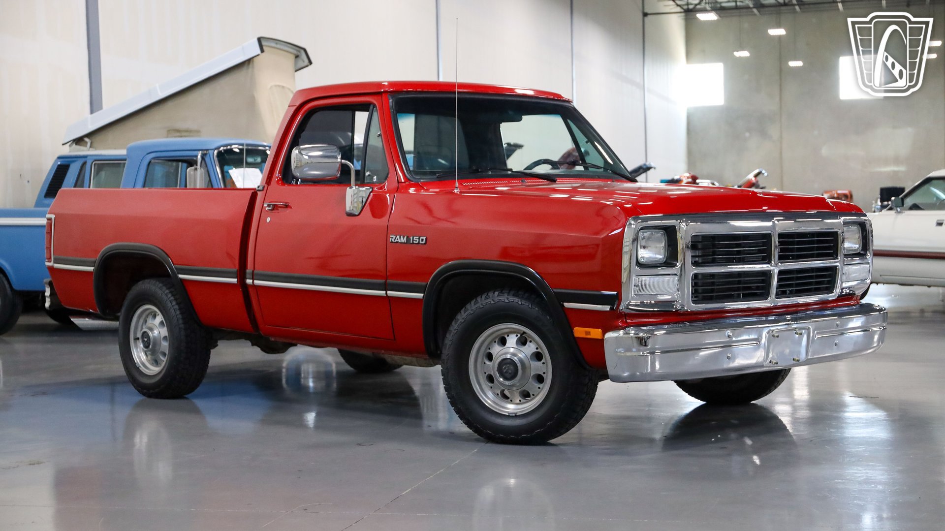 Used 1992 Dodge D/W Truck 150 RWD image 5
