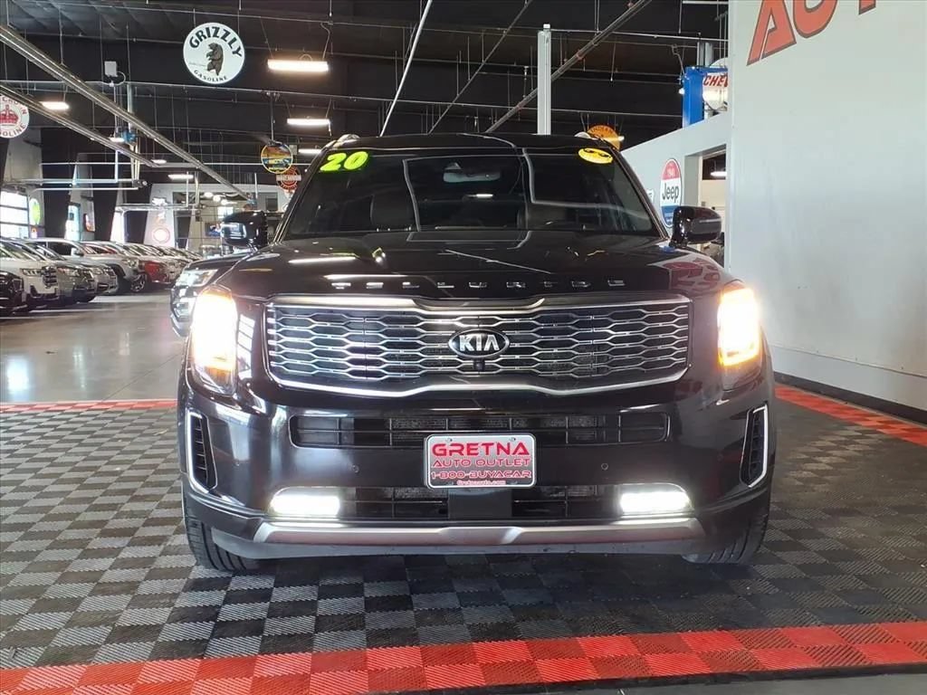 Used 2020 Kia Telluride SX w/ SX Prestige Package AWD/4WD image 2