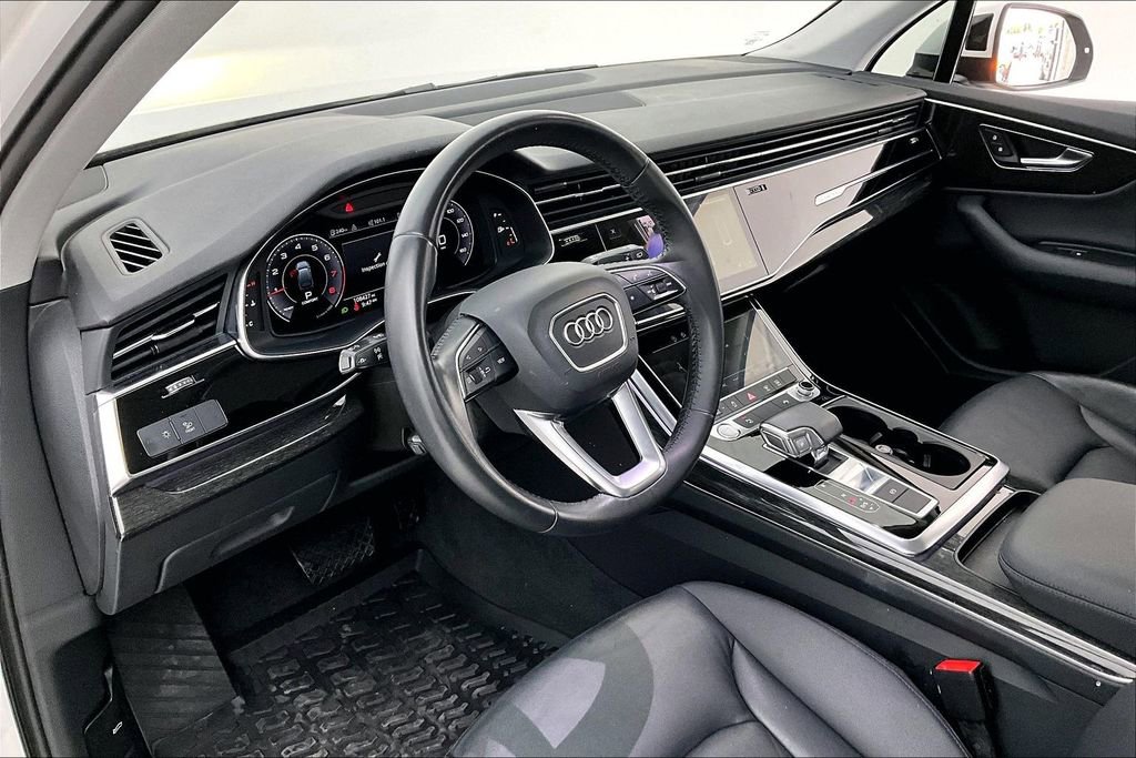 Used 2020 Audi Q7 2.0T Premium AWD/4WD image 17