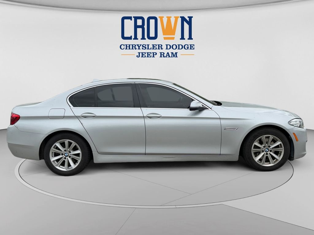 Used 2014 BMW 528i xDrive Sedan AWD/4WD image 2