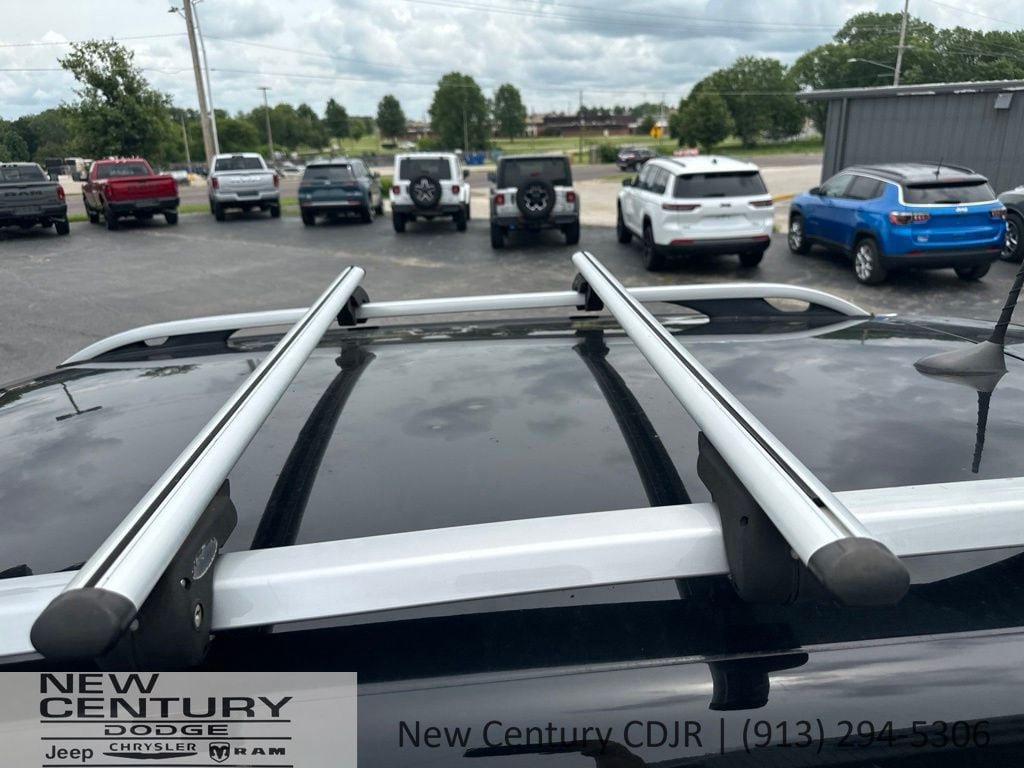 Used 2019 Jeep Cherokee Latitude w/ Popular Appearance Group AWD/4WD image 10