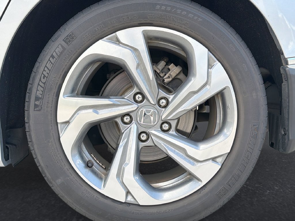 Used 2019 Honda Accord EX image 31