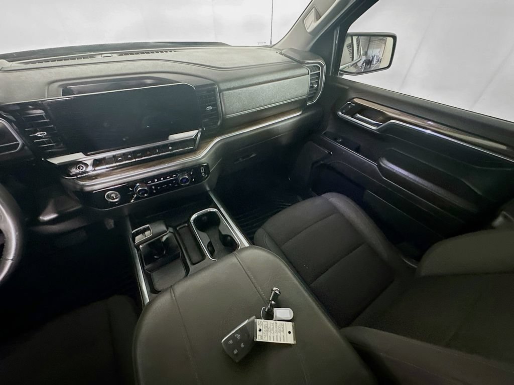 Used 2023 Chevrolet Silverado 1500 RST AWD/4WD image 11