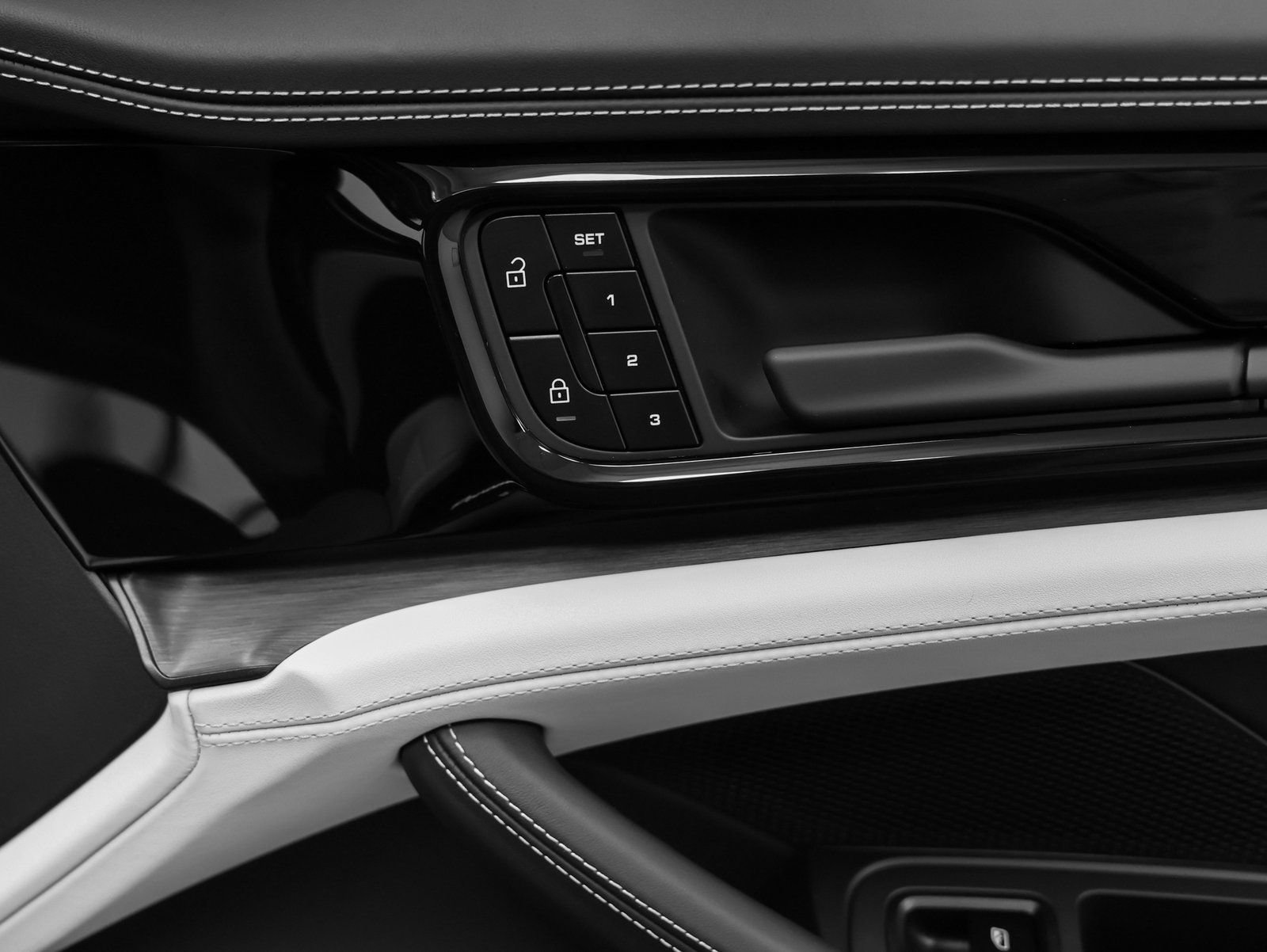 New 2026 Porsche Panamera 4 AWD/4WD image 24