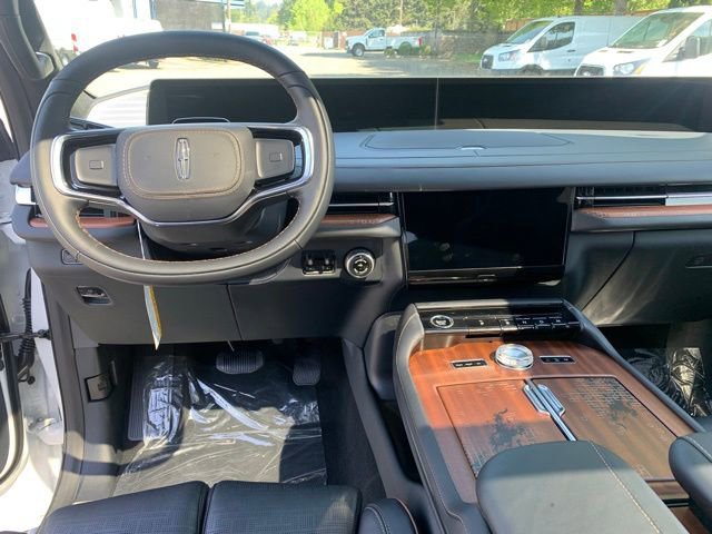 New 2026 Lincoln Navigator Black Label AWD/4WD image 20