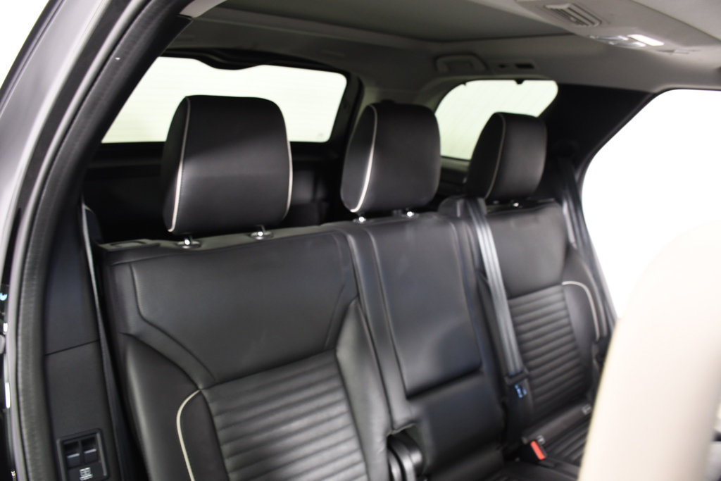 Used 2020 Land Rover Discovery HSE Luxury AWD/4WD image 23