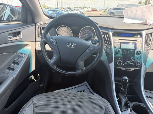 Used 2013 Hyundai Sonata SE FWD image 14