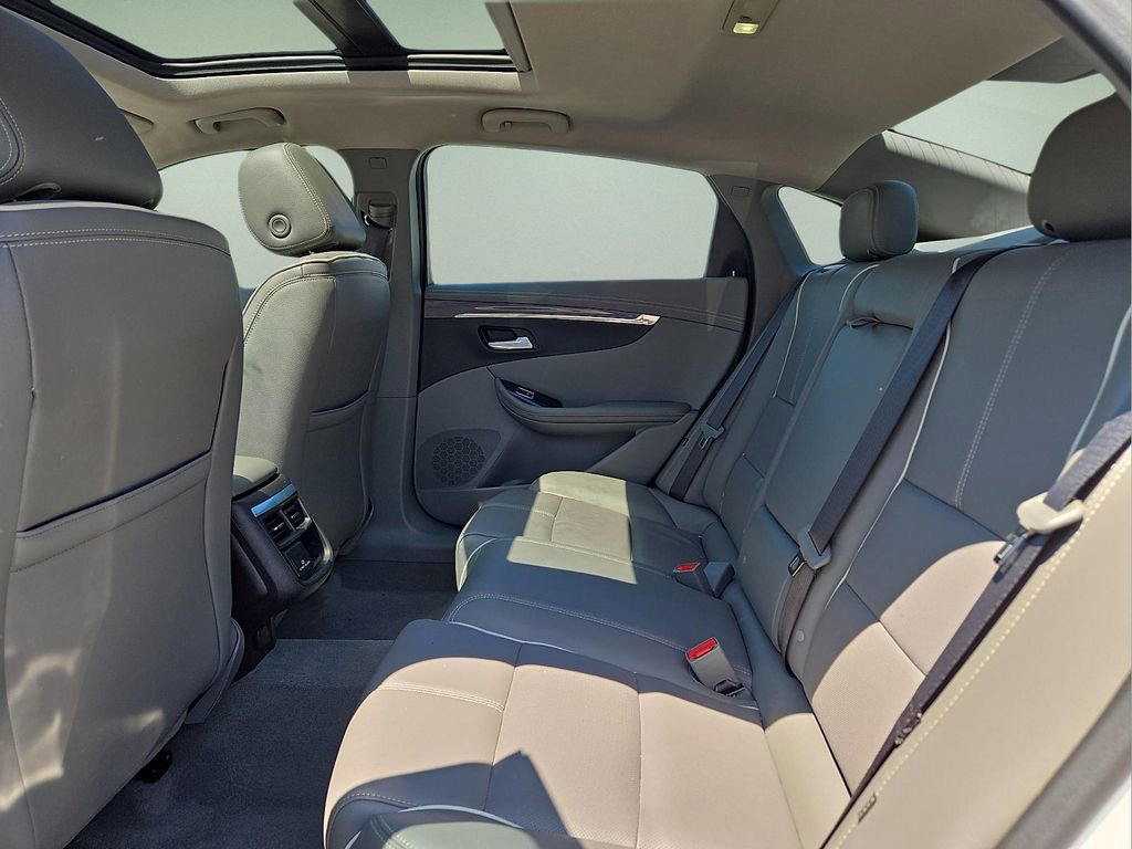 Used 2017 Chevrolet Impala Premier w/ Enhanced Convenience Package FWD image 10