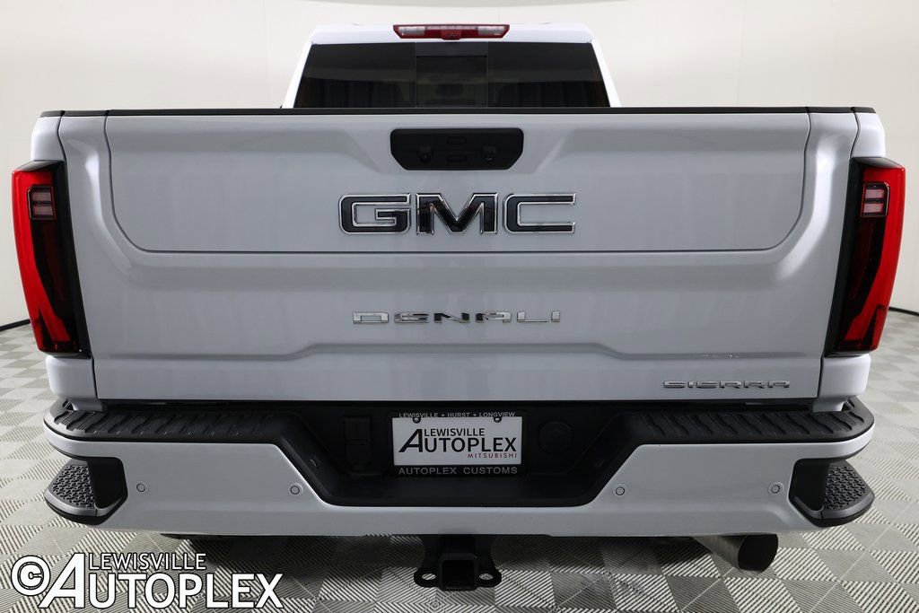 Used 2026 GMC Sierra 2500 Denali Ultimate image 6