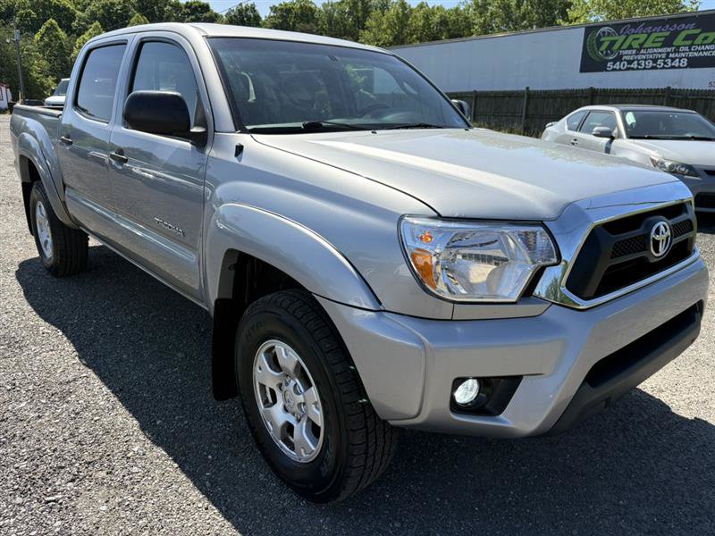 Used 2015 Toyota Tacoma 4x4 Double Cab w/ SR5 Package image 6