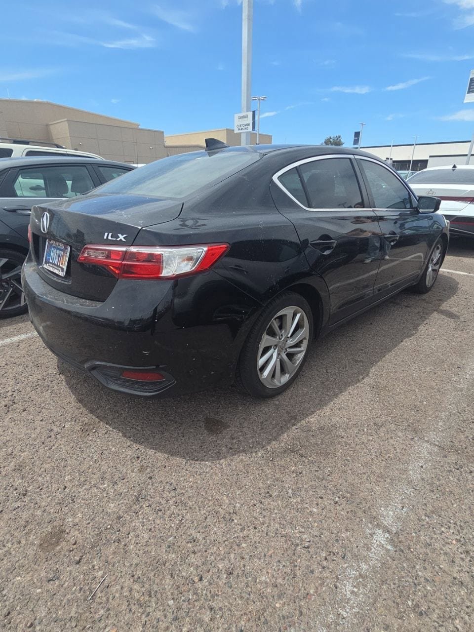Used 2017 Acura ILX FWD image 7