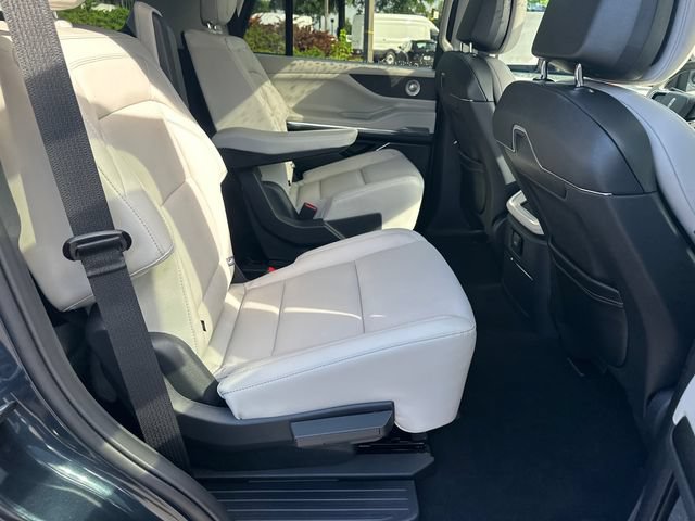 New 2026 Lincoln Navigator Reserve AWD/4WD image 16
