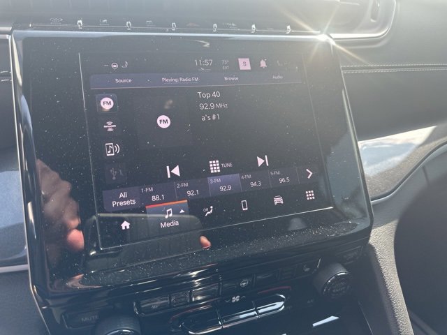 Used 2022 Jeep Grand Cherokee L Laredo image 15