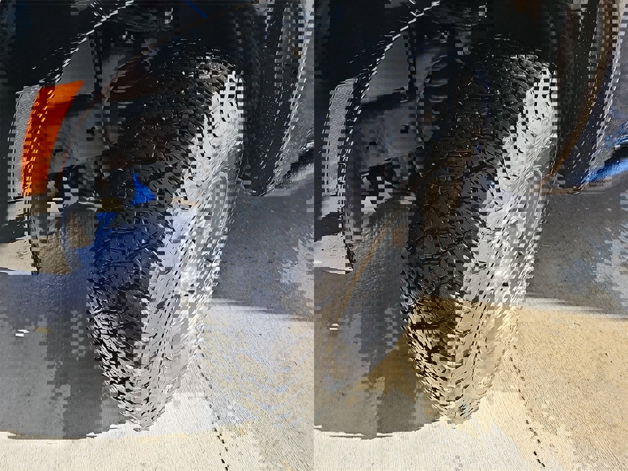 Used 2024 Nissan Frontier SV image 30