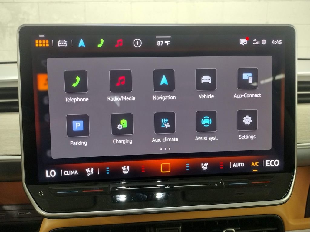 New 2025 Volkswagen ID. Buzz 1st Edition image 37