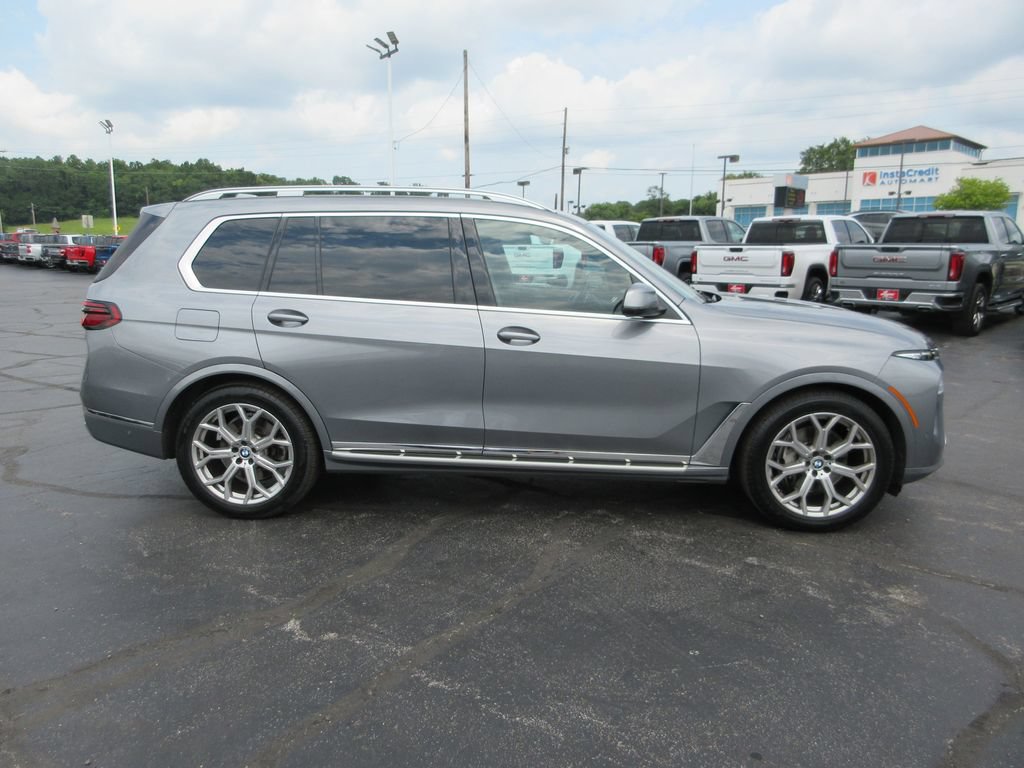 Used 2023 BMW X7 xDrive40i w/ Executive Package AWD/4WD image 5