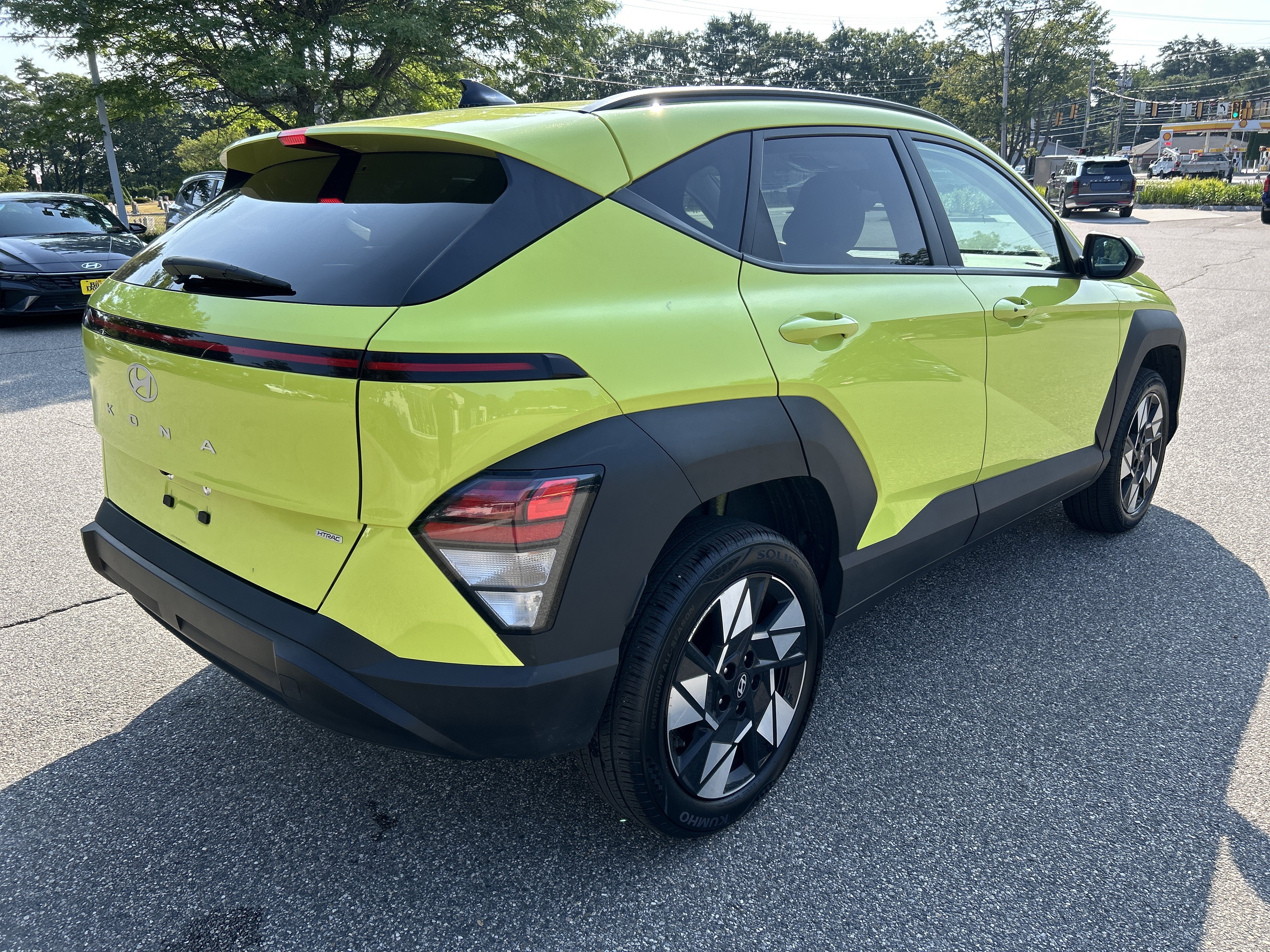 Certified 2025 Hyundai Kona SEL AWD/4WD image 5