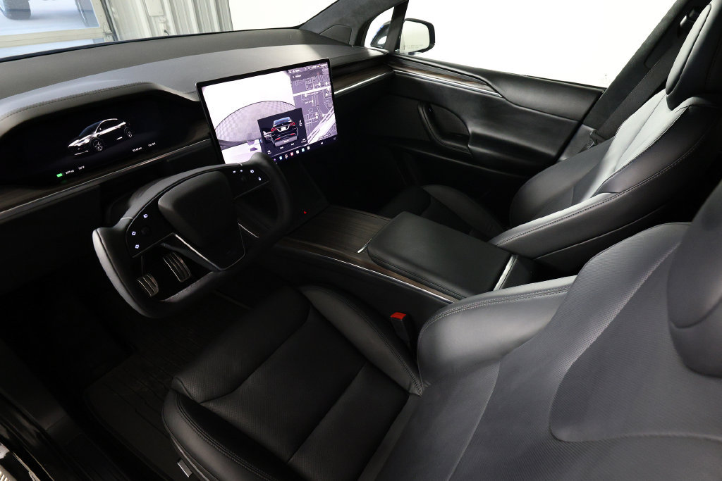 Used 2023 Tesla Model X AWD/4WD image 18