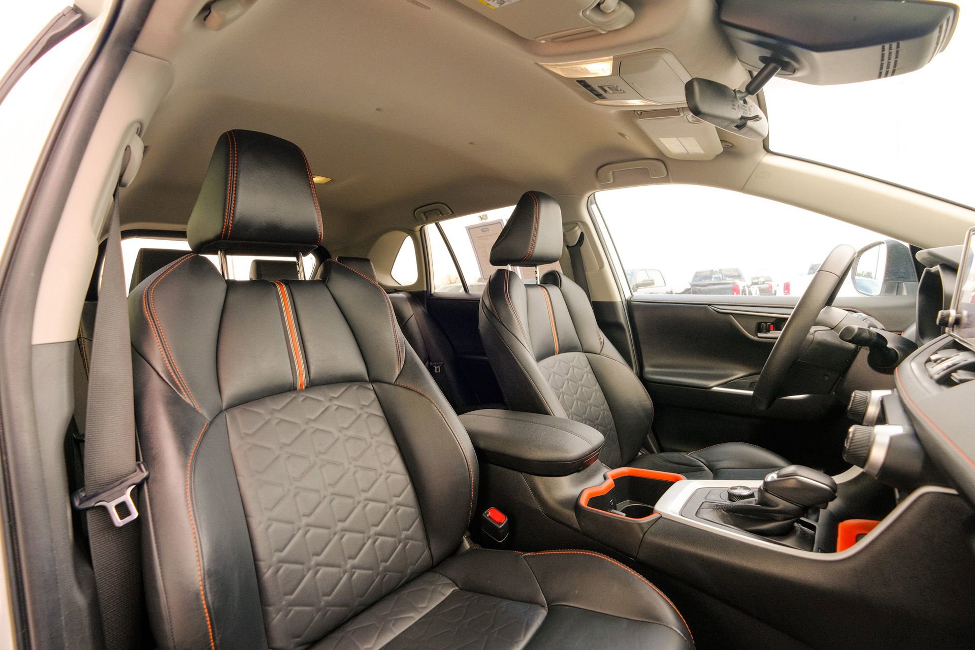 Used 2024 Toyota RAV4 Adventure image 17