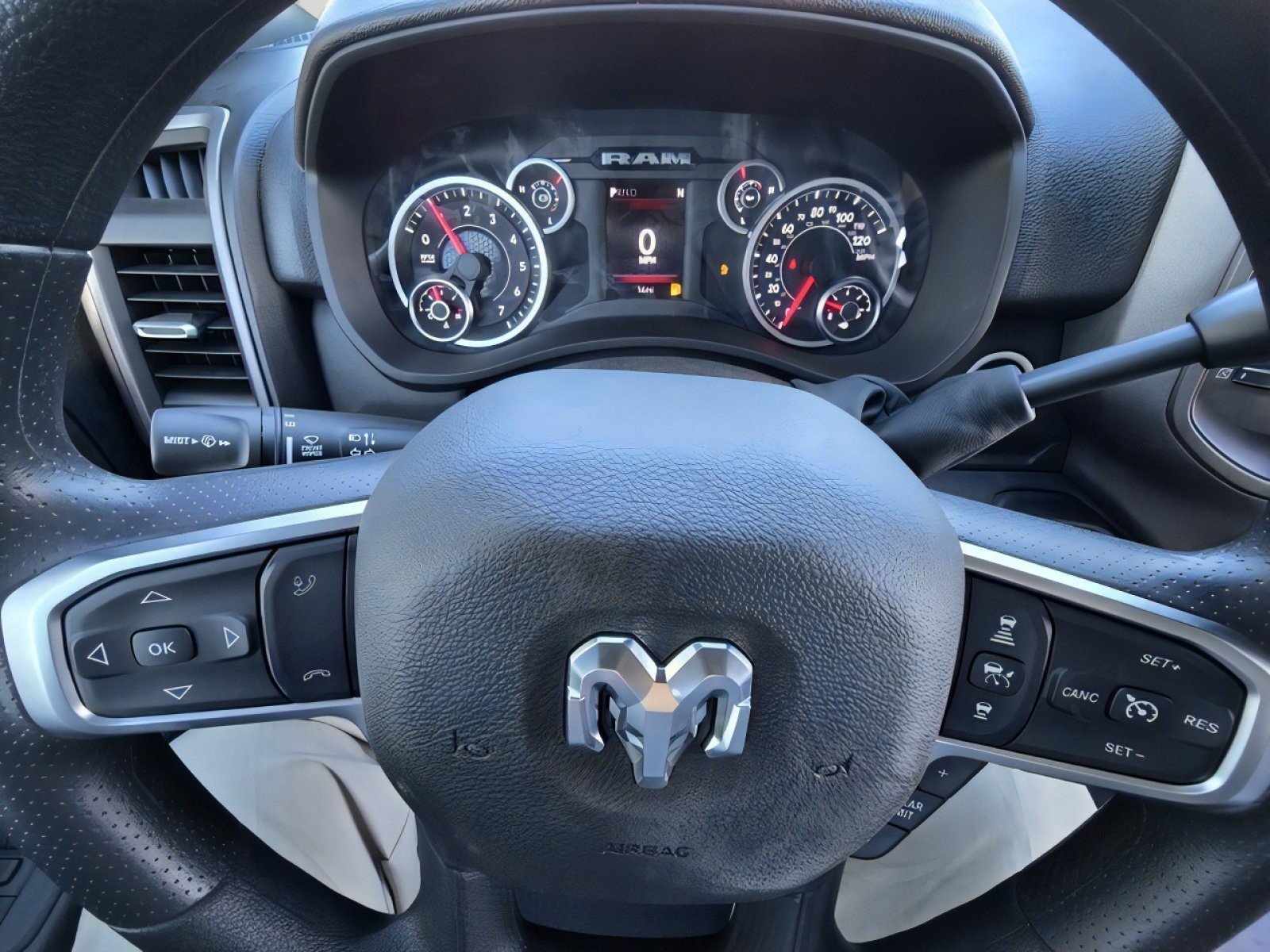 New 2026 RAM 2500 Tradesman AWD/4WD image 9