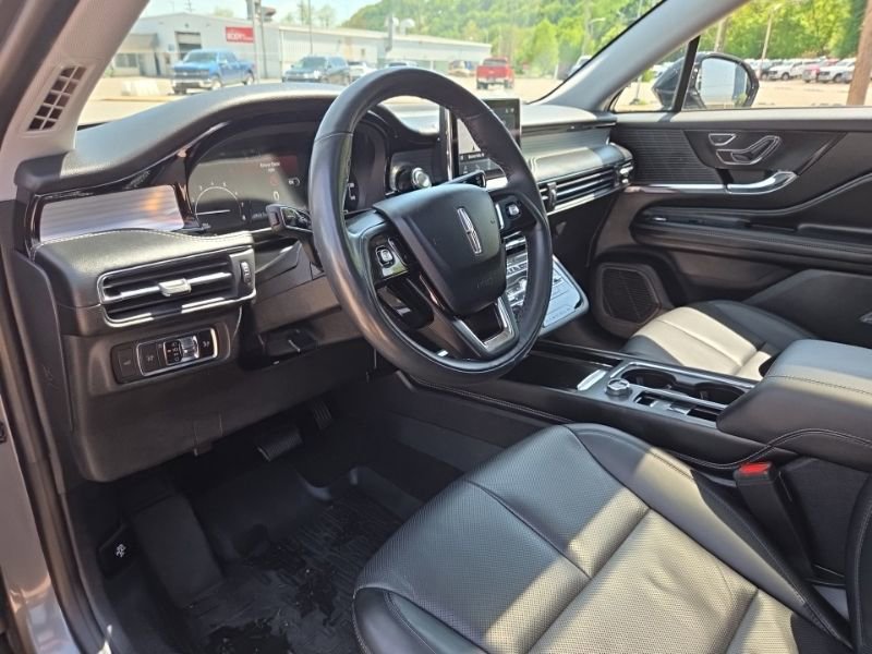 Used 2022 Lincoln Corsair AWD w/ Premium Package image 28