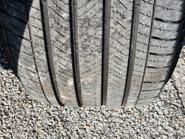 Used 2023 Chevrolet Silverado 1500 LT AWD/4WD image 11