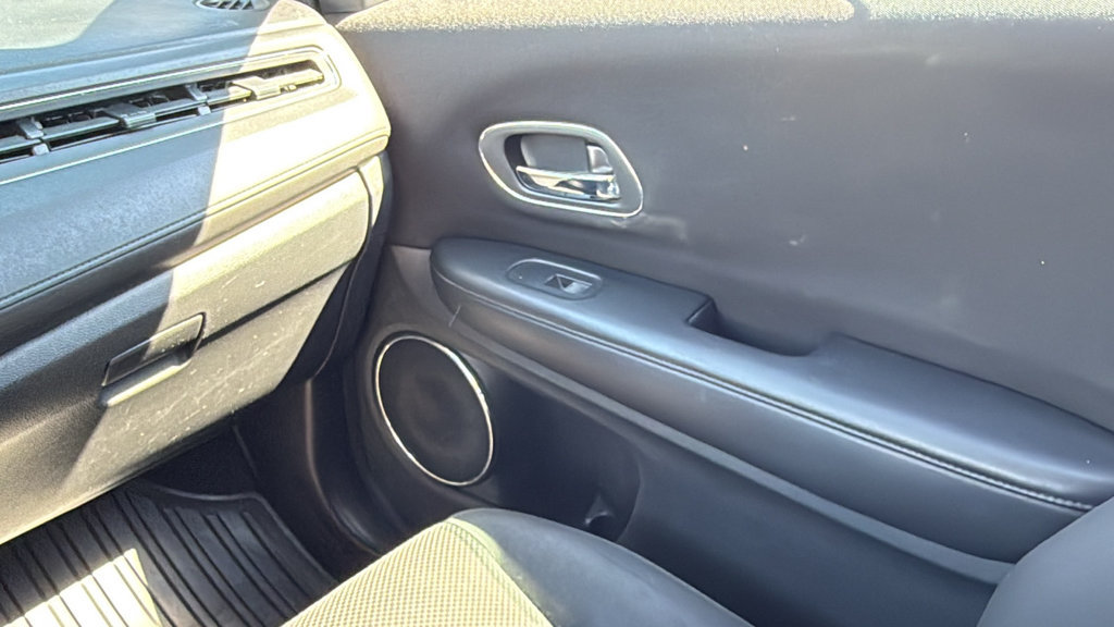 Used 2016 Honda HR-V EX image 25