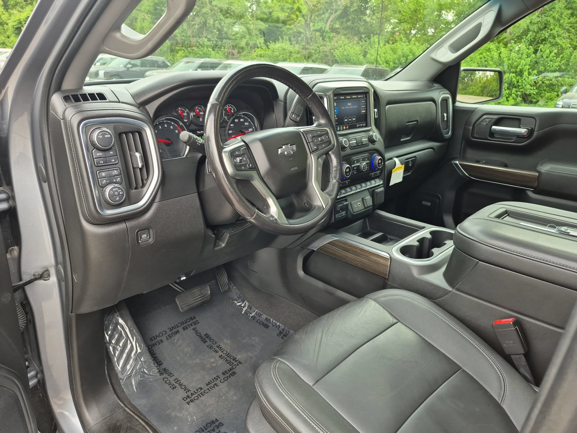 Used 2021 Chevrolet Silverado 1500 LT Trail Boss AWD/4WD image 11