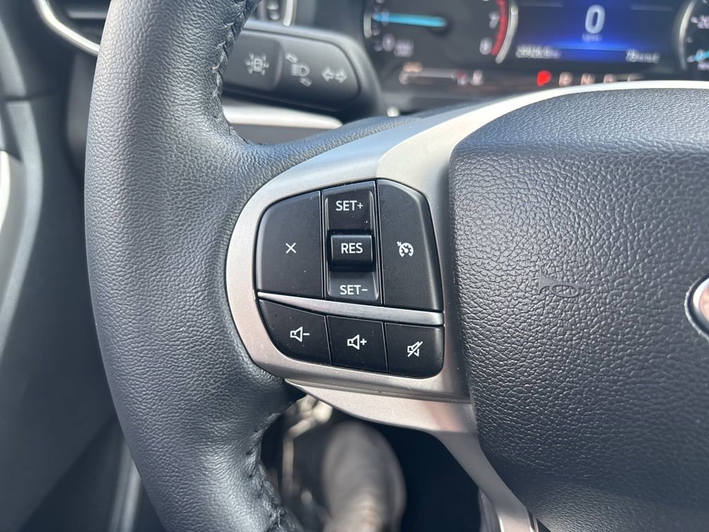 Used 2022 Ford Explorer XLT w/ Equipment Group 202A image 21