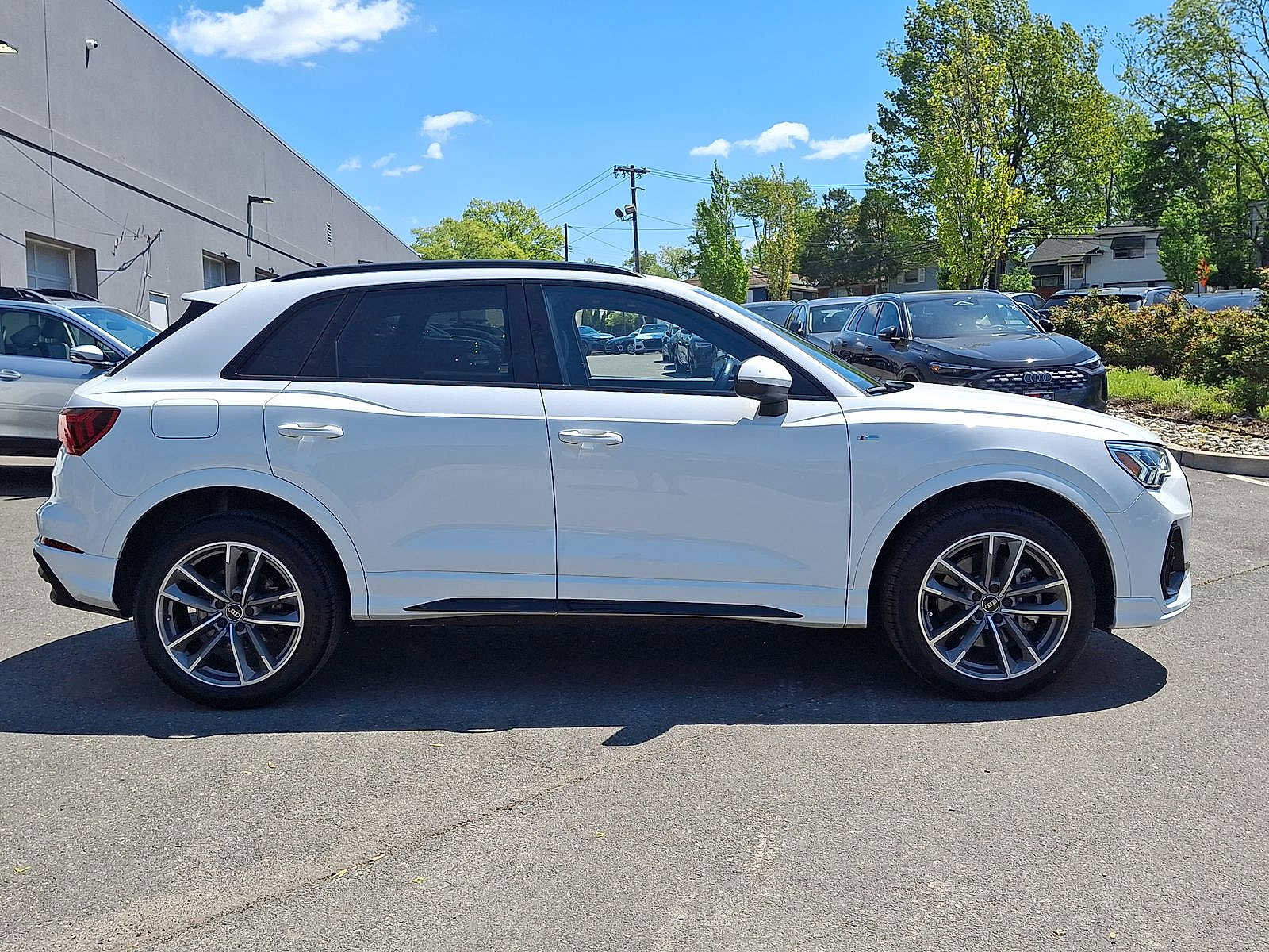 Used 2023 Audi Q3 2.0T Premium Plus w/ Premium Plus Package AWD/4WD image 26