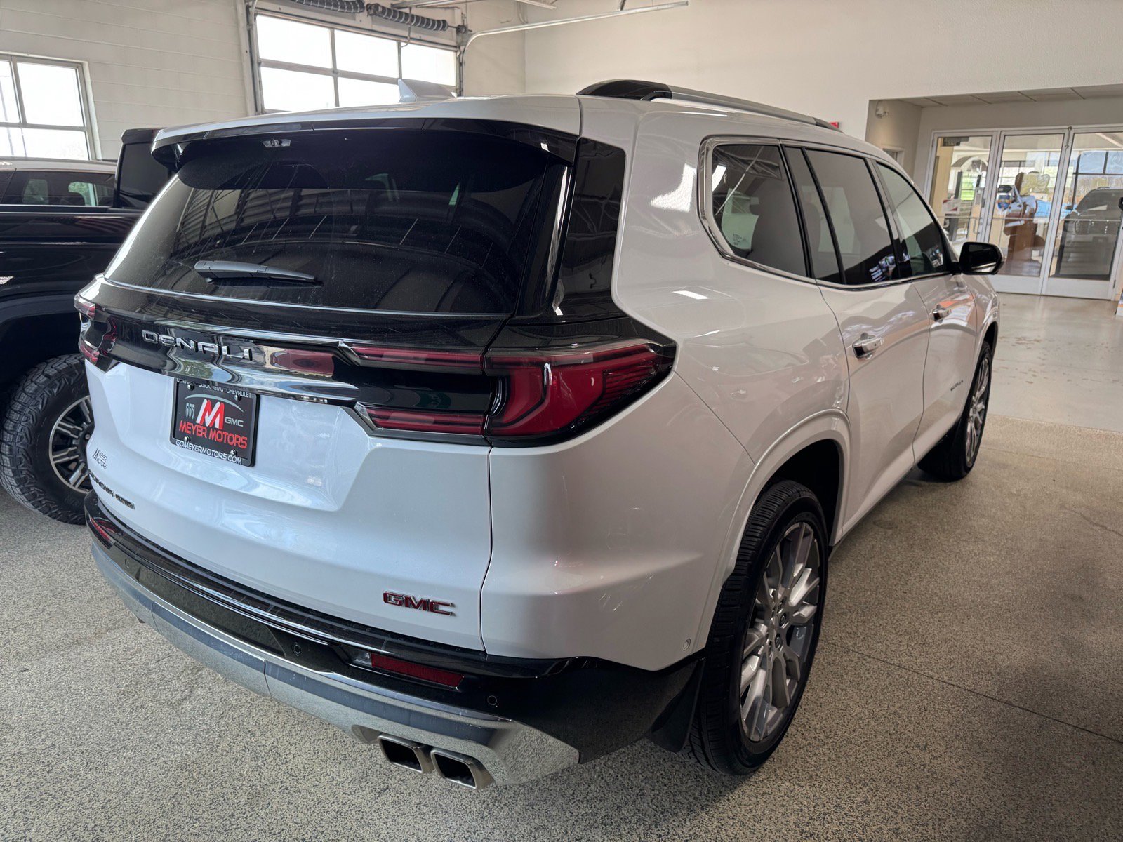 Used 2025 GMC Acadia Denali w/ Super Cruise Package AWD/4WD image 5