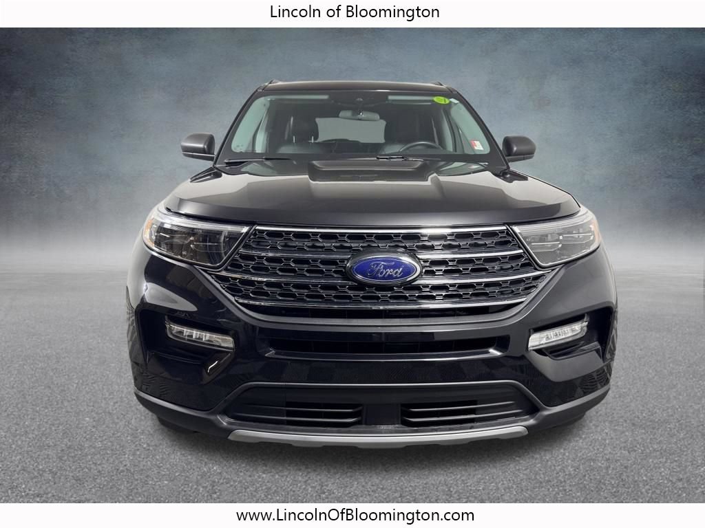 Used 2024 Ford Explorer XLT w/ Equipment Group 202A AWD/4WD image 9