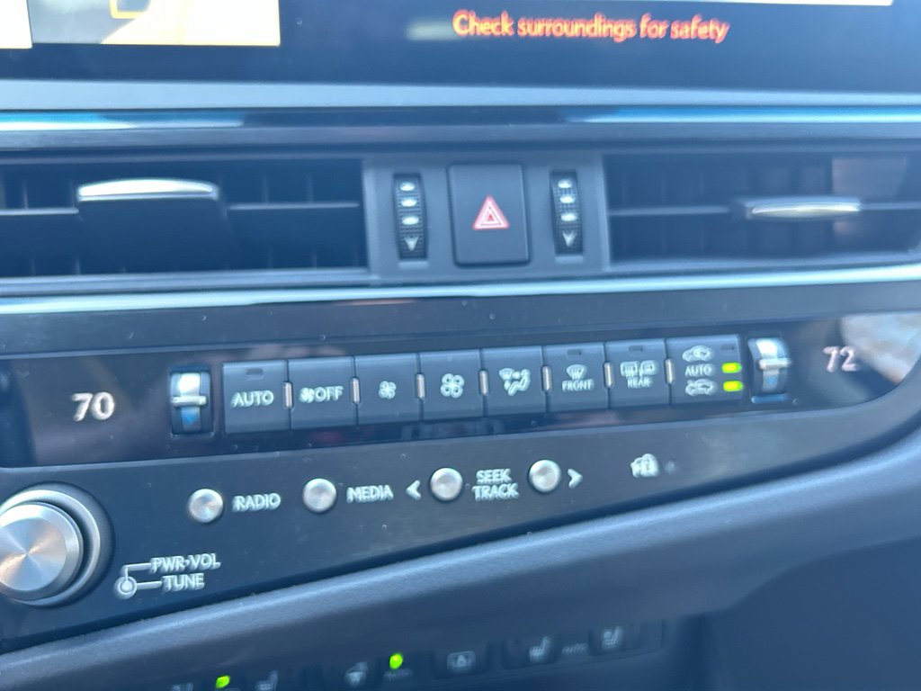 Used 2023 Lexus ES 350 Ultra Luxury image 16