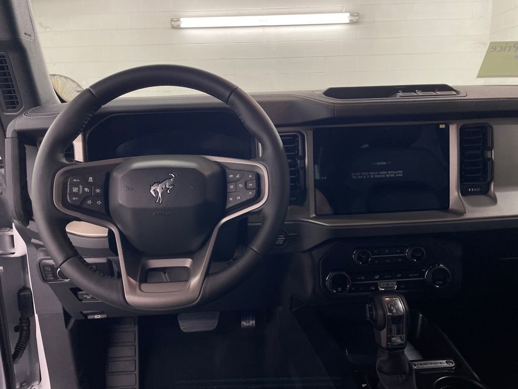 New 2025 Ford Bronco Outer Banks image 9