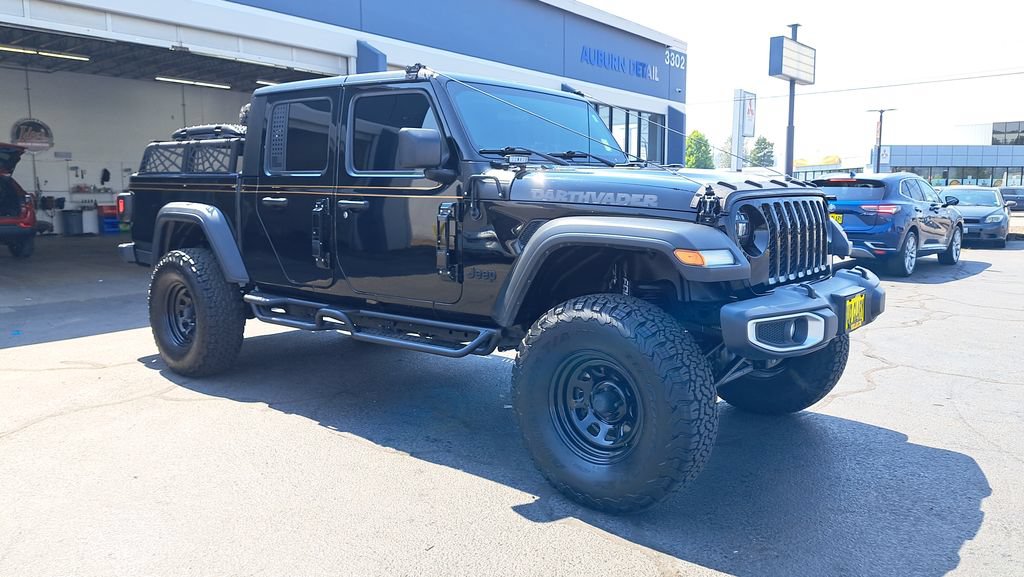 Used 2023 Jeep Gladiator Sport w/ Trailer Tow Package AWD/4WD image 1